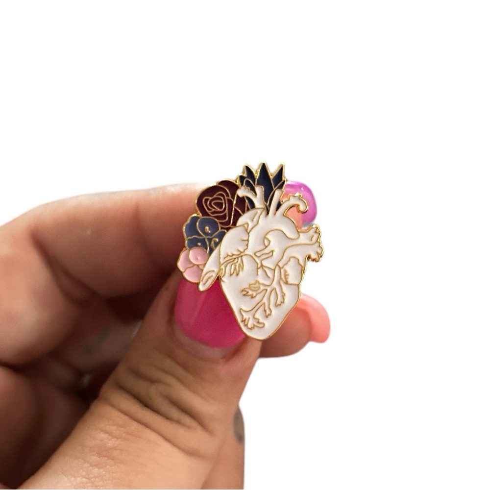 5/$25 Blooming Heart Enamel Pin Brooch